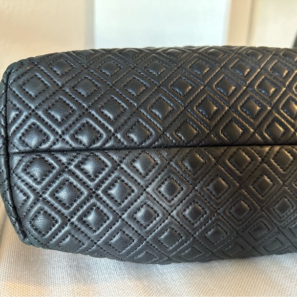 Authentic Tory Burch - Picture 7 of 16